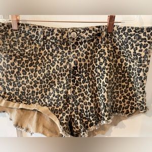 Size 18 leopard shorts